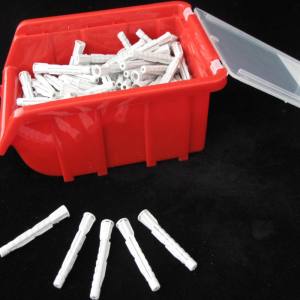 100 Universal Kragendübel 8x51 in Stapelbox mit Deckel