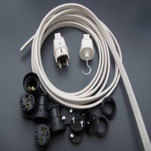 Illu Lichterketten Bausatz 20 Meter mit 20 Fassungen E 27 Weisses Kabel - Schwarze Fassungen - Stecker und Endstück