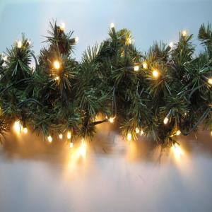 IKu Tannengirlande Weihnachtsgirlande 270cm x 30 cm mit 250 warmweissen LED - Koppelbar