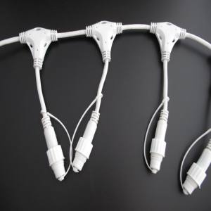 MK 001-128 Verteilerkabel 6 Ausgänge Weiss für LED-Produkte System IP 67