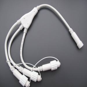 MK 001-126 Verteilerkabel 3 Ausgänge Weiss für LED-Produkte System IP 67