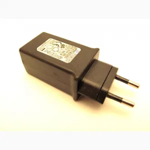 Steckernetzteil Golden Power GP-SW030DC0800(EU) 3V 2,4W Netzteil Trafo Transformator IP20