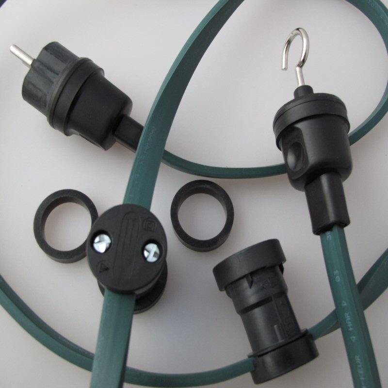 Illu Lichterkette 100 Meter 99 Fassungen E 27 montiert